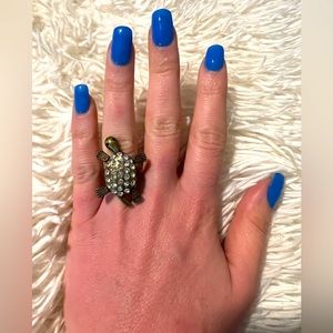 Beautiful Turtle Shape Ring with Rhinestones size 7.25